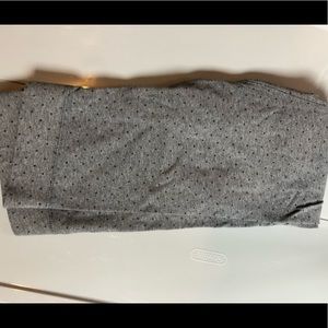 American Eagle leggings and long sleeve T-shirt